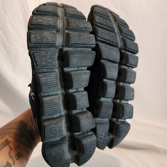 On Cloud 5  Women’s Running Shoe Sz 6.5 - Picture 14 of 16